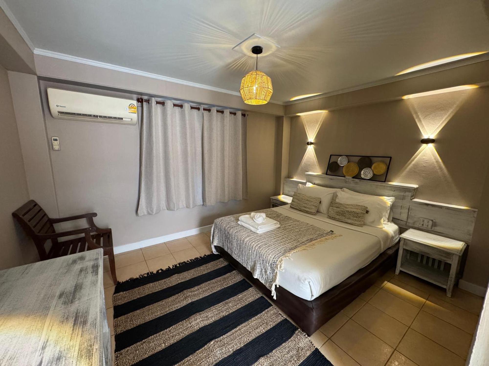 The Taksim Patong Beach Hotel Extérieur photo