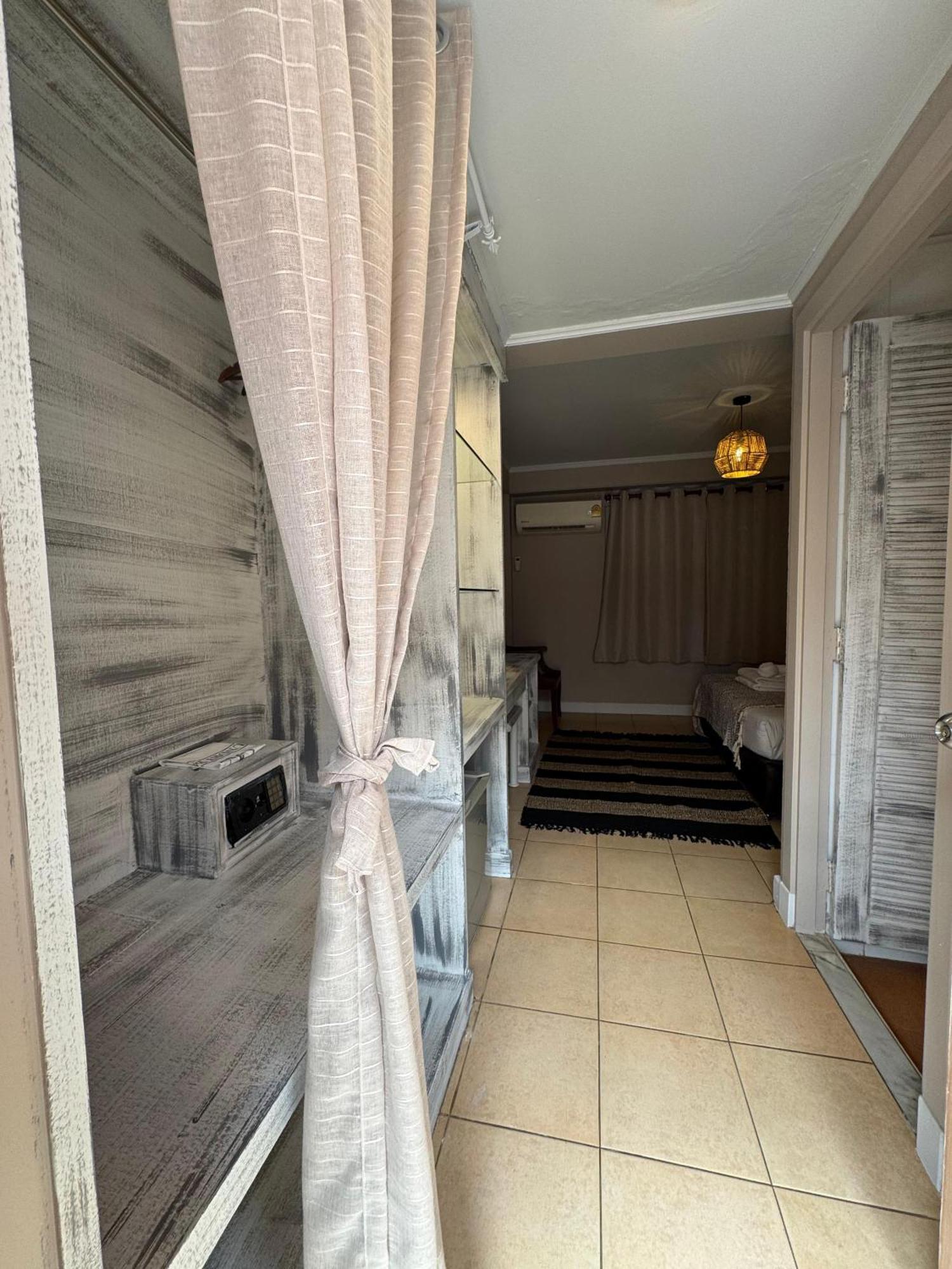 The Taksim Patong Beach Hotel Extérieur photo
